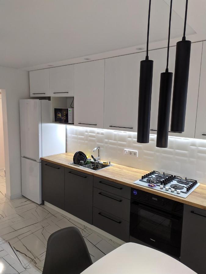 Cozy 75 Apart In Center - 2Х Кімнатна Квартира В Центрі Кропивницького 克洛佩夫尼茨基 外观 照片